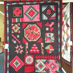 Roses Quilt Tdhwa and Home Decor