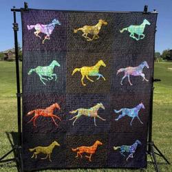 Running Horses Pk300567 Quilt Blanket and Home Decor