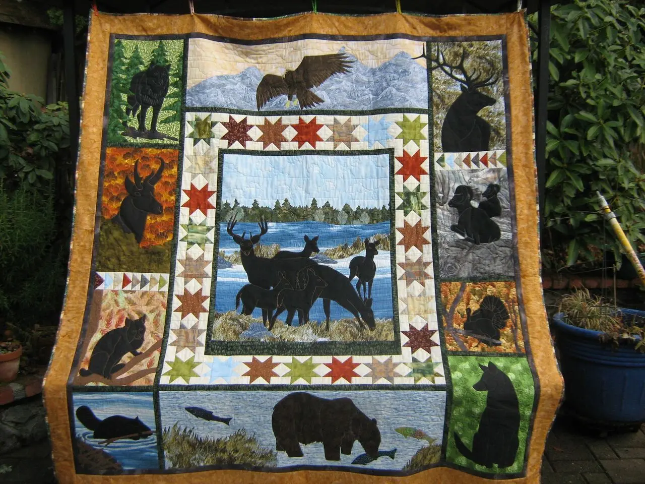 Rustic Bear And Deer Quilt Tdhkq and Home Decor