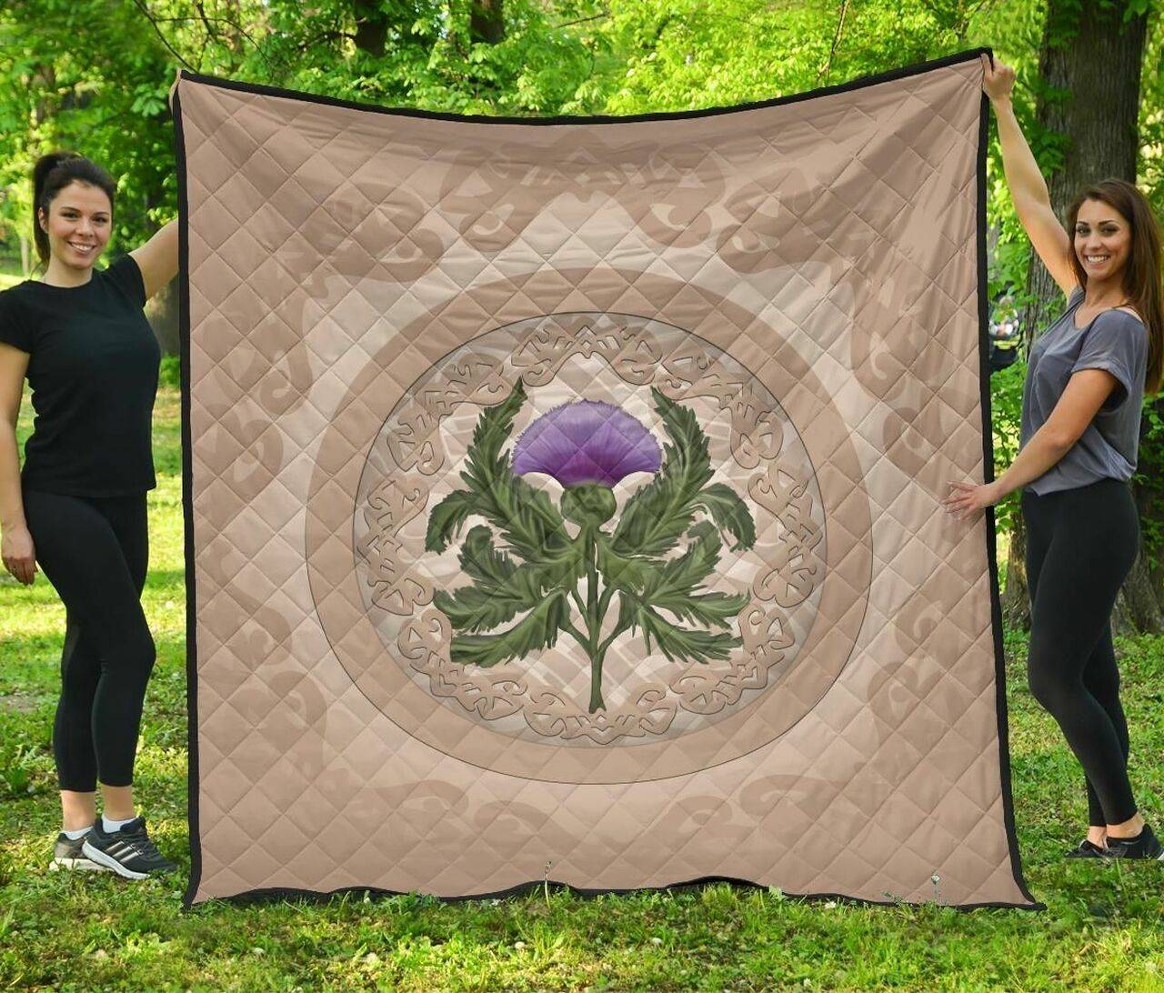 Scotland Premium Luxurious Cream Thistle Flowers Qq Quilt Bevret and Home Decor