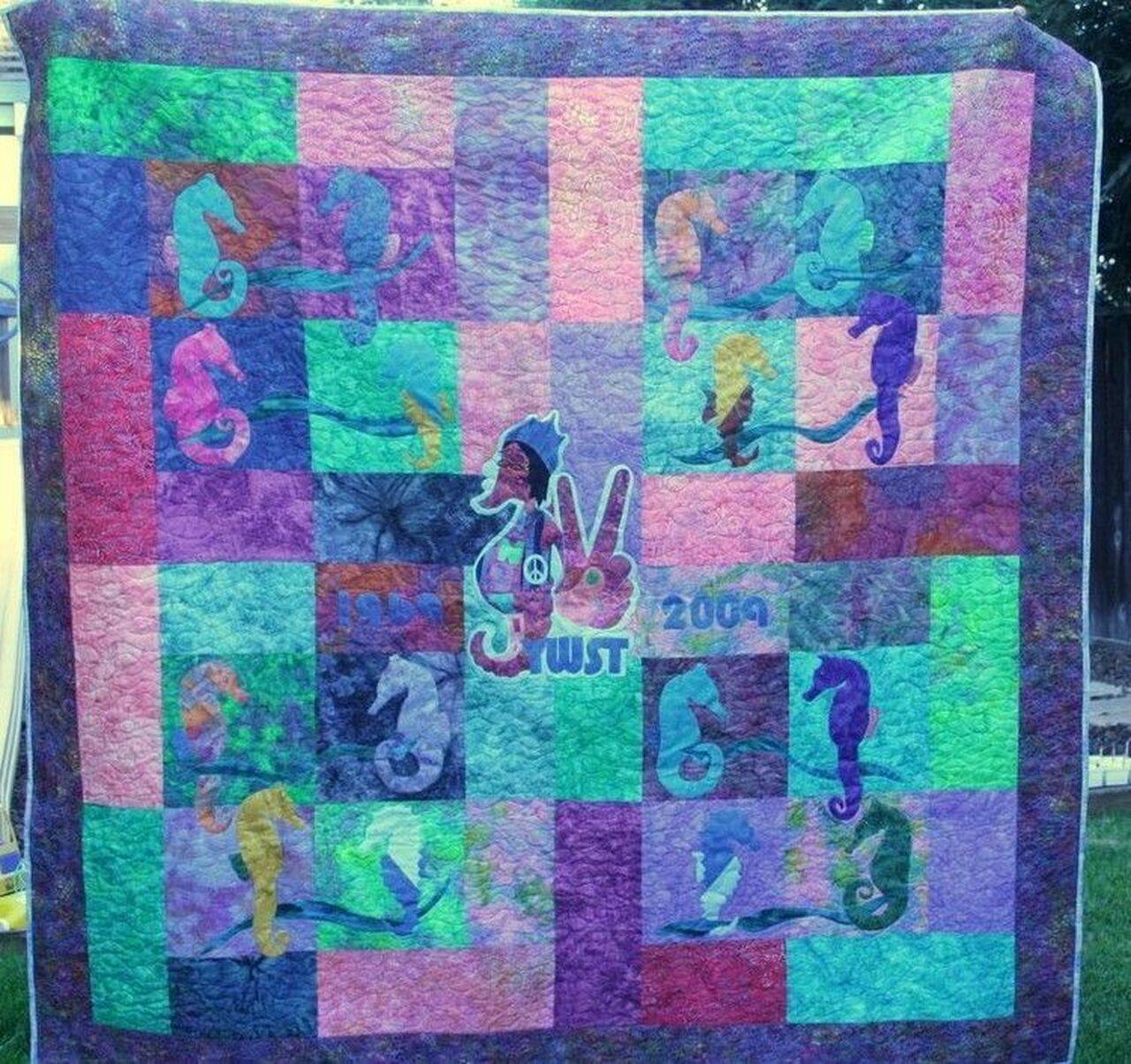 Seahorses Quilt Tdhun and Home Decor