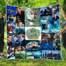 Seaquest Dsv H89 - Quilt and Home Decor