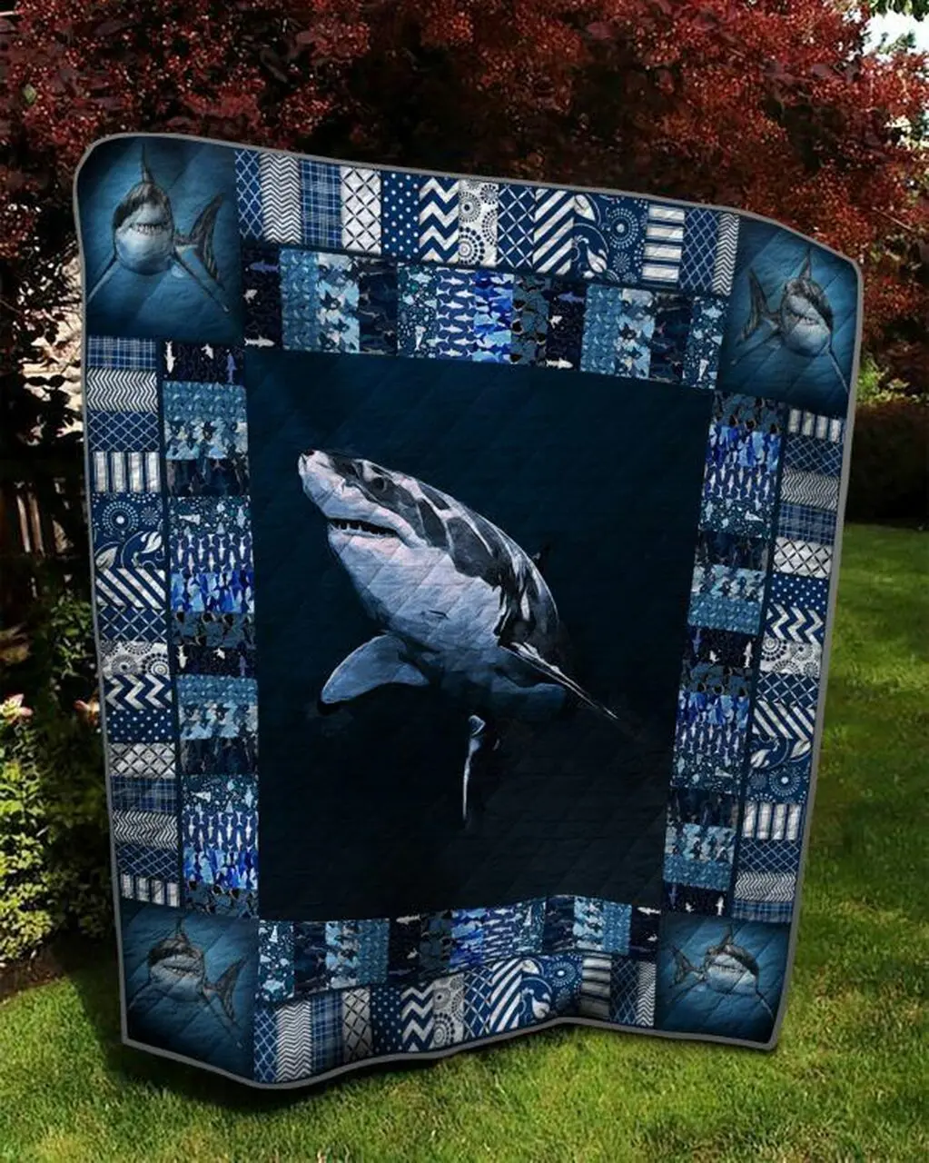 Shark Picture Quilt Blanket Great Customized Gifts For Birthday Christmas Thanksgiving Perfect Gifts For Shark Lover and Home Decor