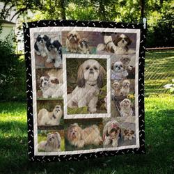 Shih Tzu Love Me Love Me Quilt Blanket Christmas Christmas Gifts Merry Christmas Holiday Gifts Gift Dhc03011791Dd and Home Decor