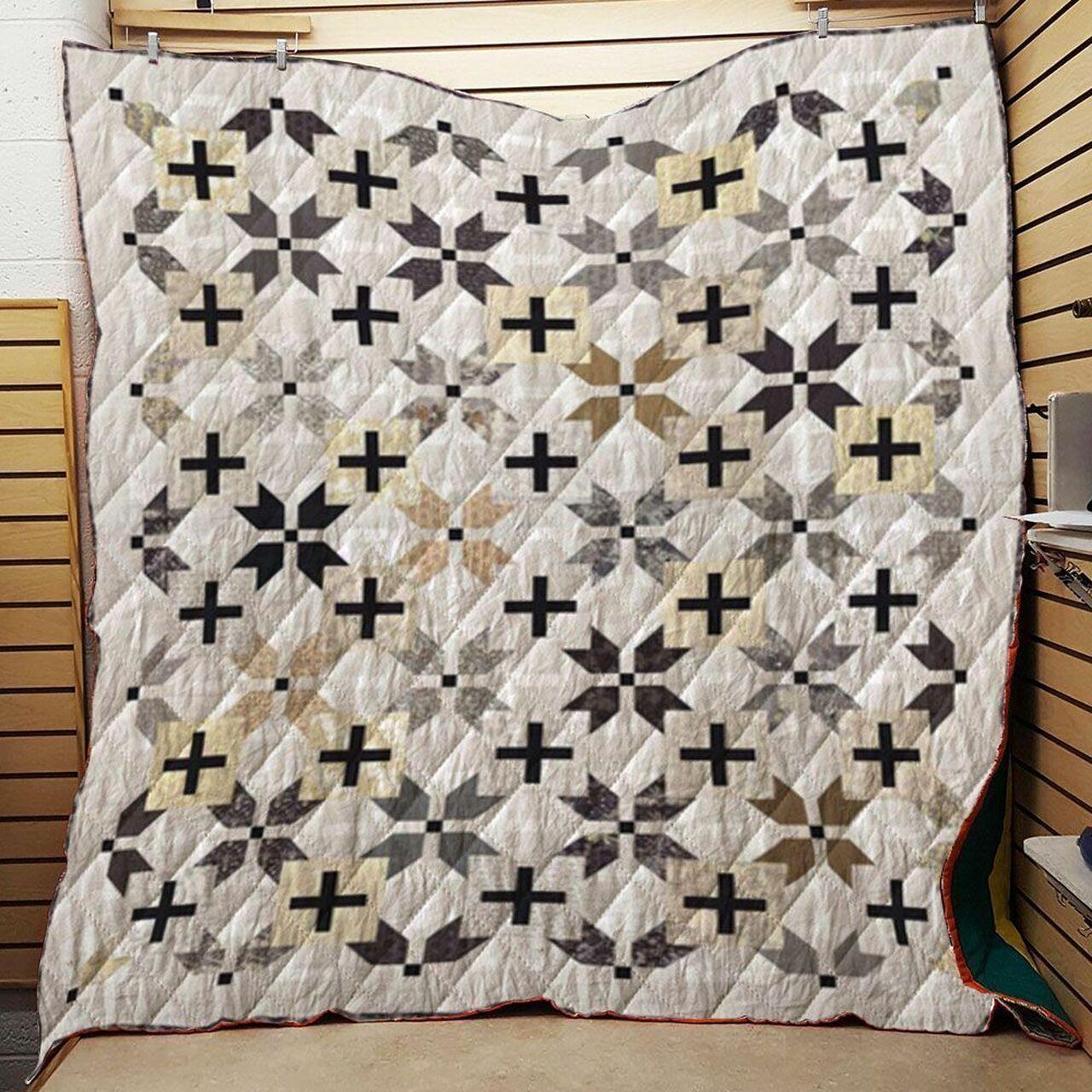 Silver Lining Quilt Tdhfo and Home Decor