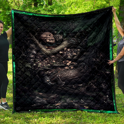 Skull Quilt  02515  Quilt and Home Decor