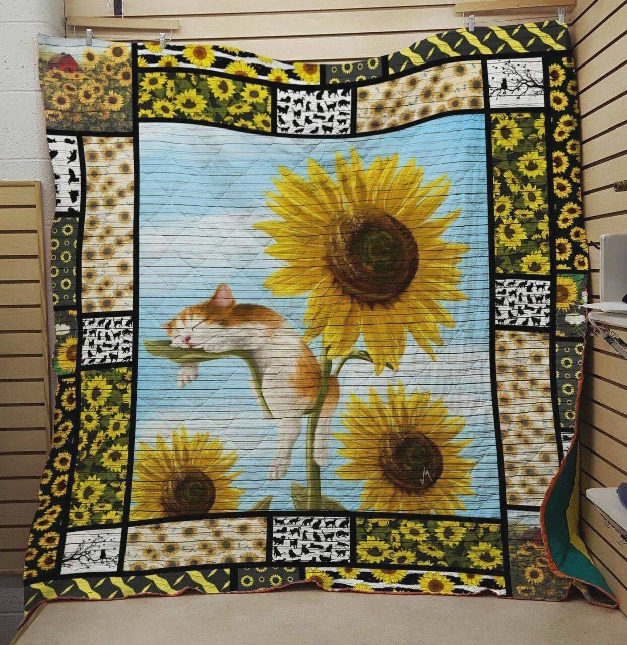 Sleep Cat On The Sunflower Quilt Blanket Great Customized Blanket Gifts For Birthday Christmas Thanksgiving and Home Decor