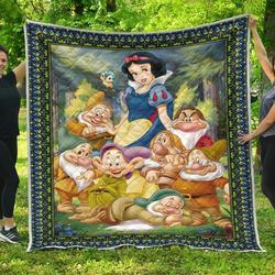 Snow White And Seven Dwarfs Premium Quilt  Quilt and Home Decor