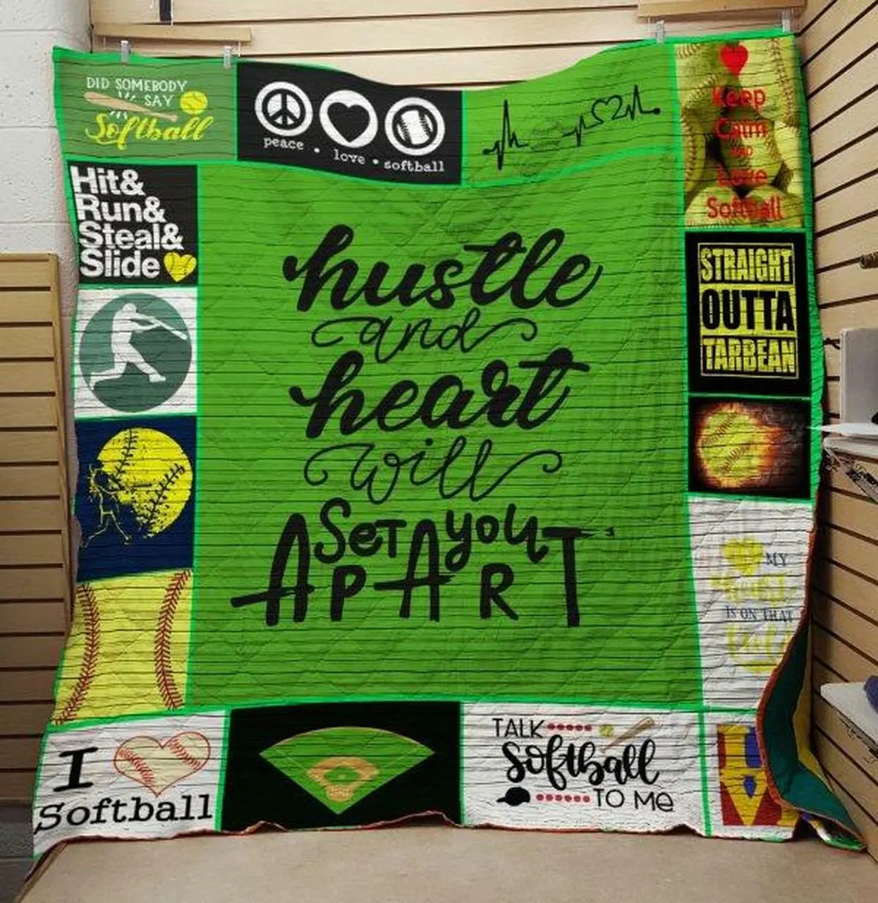 Softball 1000100 Quilt Blanket Quilt and Home Decor