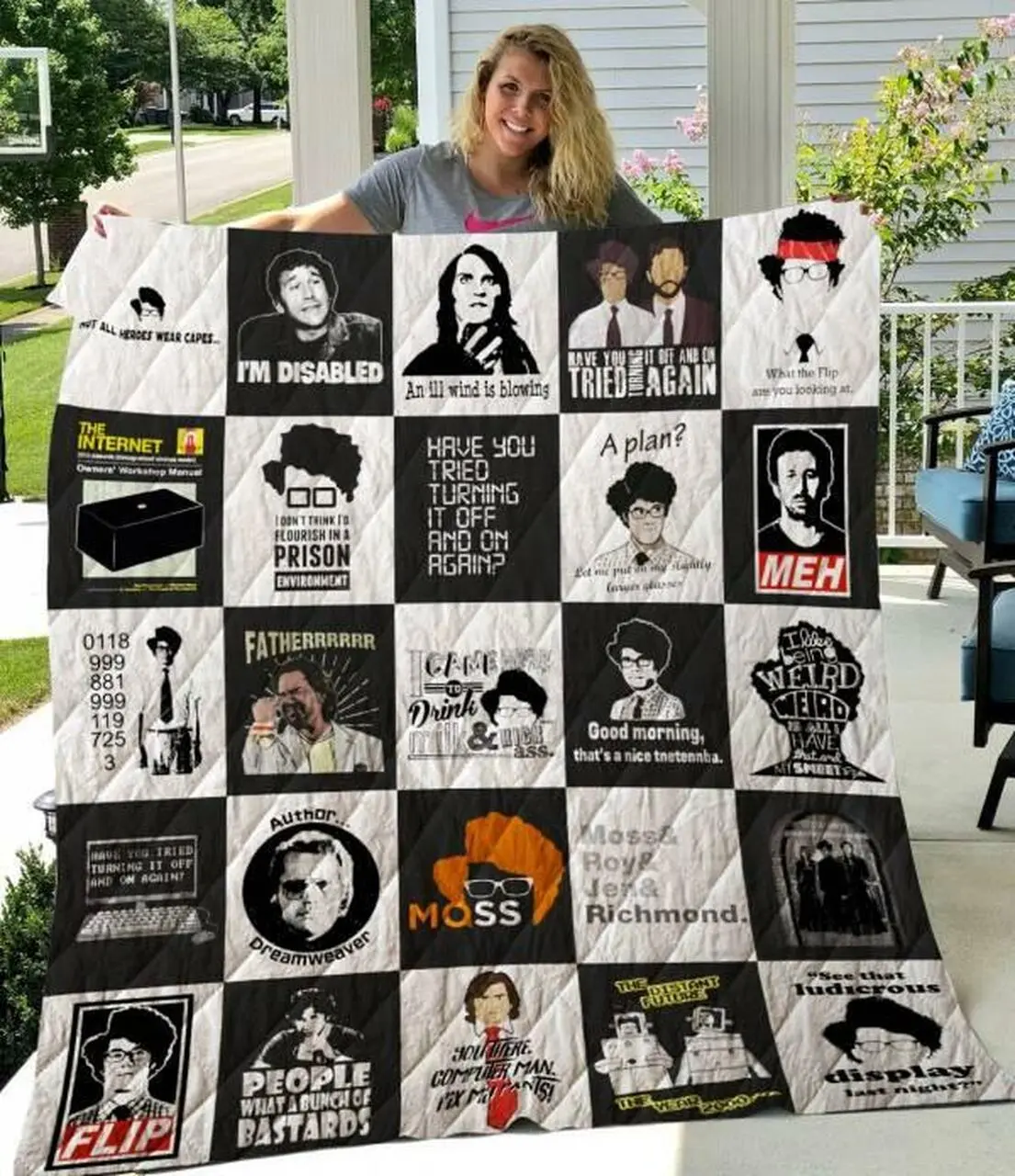 The It Crowd Quilt Blanket M11067 Quilt and Home Decor