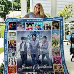 Tlmus Jonas Brothers Quilt Blanket Ver 1 and Home Decor