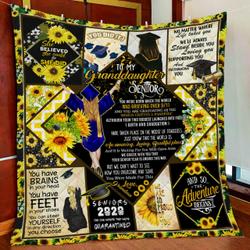 To My Granddaughter, Senior 2020 Quilt Blanket and Home Decor