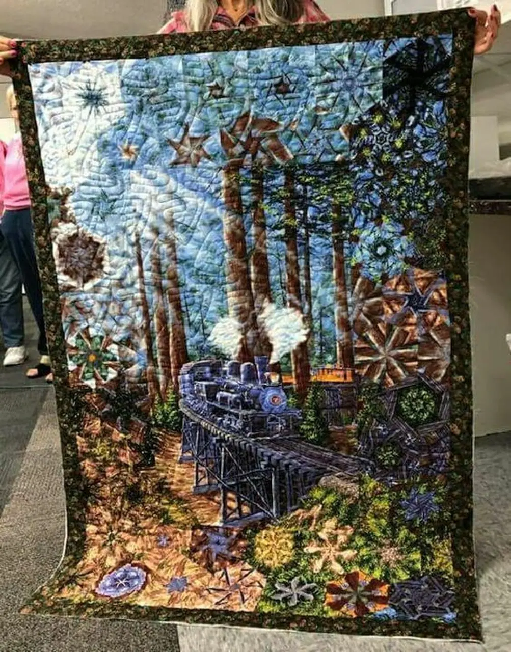 Train Hur Quilt ps and Home Decor