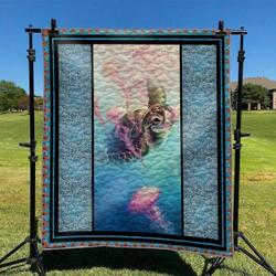 Turtle Hur Quilt hg and Home Decor