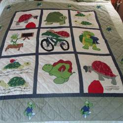 Turtle Hur Quilt xi and Home Decor