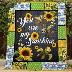 Turtle Sunshine Ah Quilt Derqzs and Home Decor