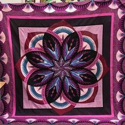 Vintage Rose Hur Quilt fb and Home Decor