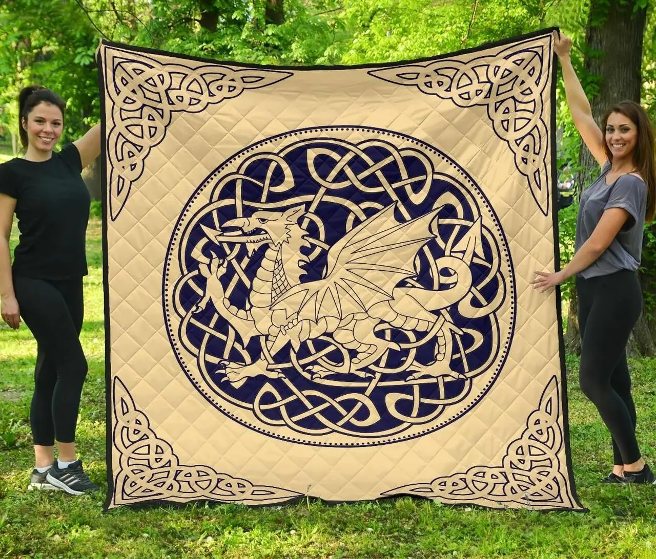 Wales Premium Welsh Dragon Qq Quilt Bevrlg and Home Decor