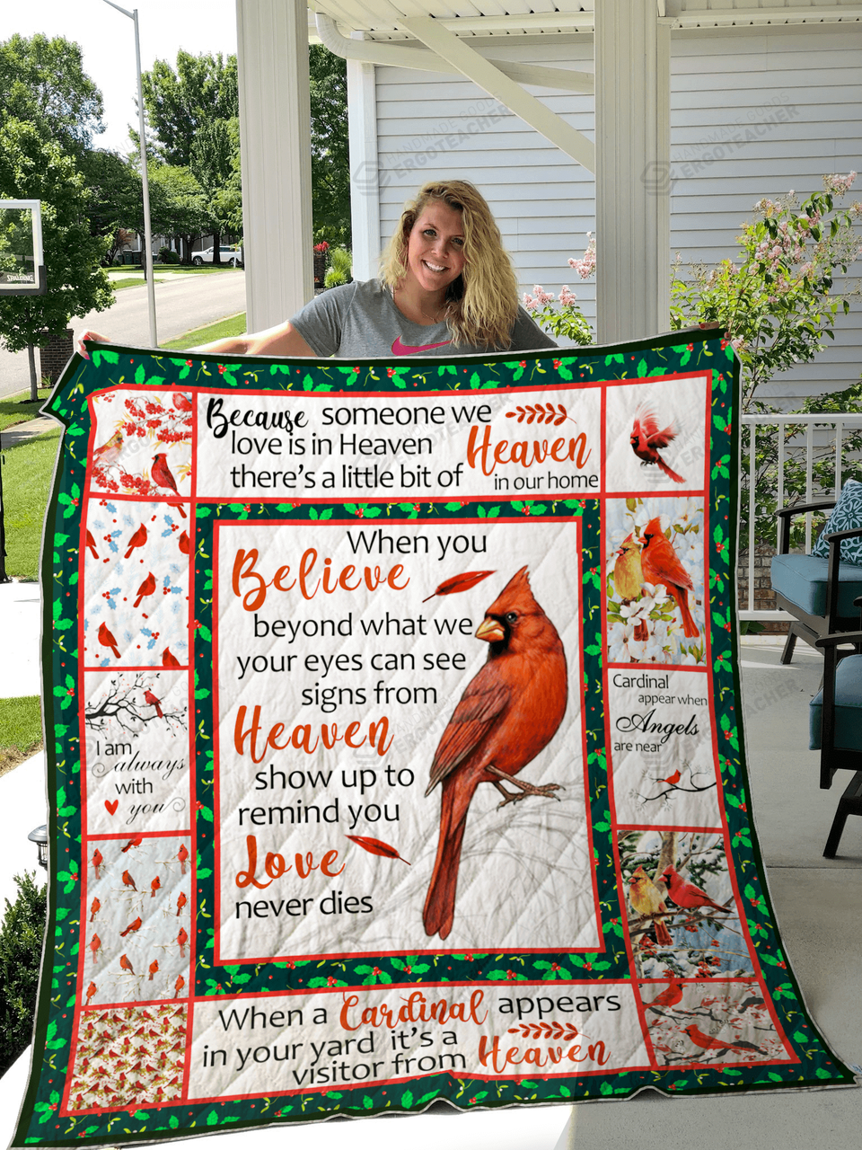 When A Cardinal Appears In Your Yard ItS A Visitor From Heaven Quilt Blanket Great Customized Blanket Gifts For Birthday Christmas Thanksgiving and Home Decor