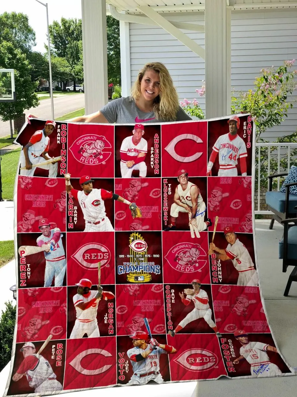 Wisconsin Badgers 01 All Season Plus Size Quilt Blanket and Home Decor
