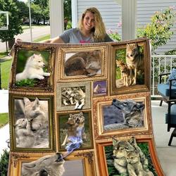 Wolf Love The Life Sc Quilt Derqcc and Home Decor