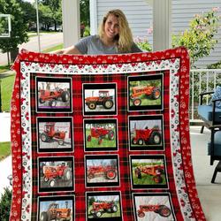 Yesteryear Tractoc Quilt Blanket Dhc1501492Vt and Home Decor