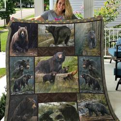 American Black Bear In Natural Quilt Blanket Great Customized Blanket Gifts For Birthday Christmas Thanksgiving and Home Decor