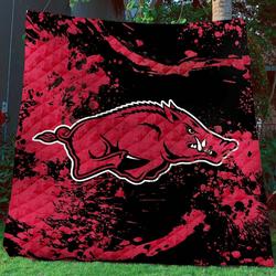 Arkansas Razorbacks B1909321 Quilt Blanket and Home Decor