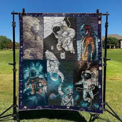 Astronaut DHCCNA0909 Quilt Blanket and Home Decor