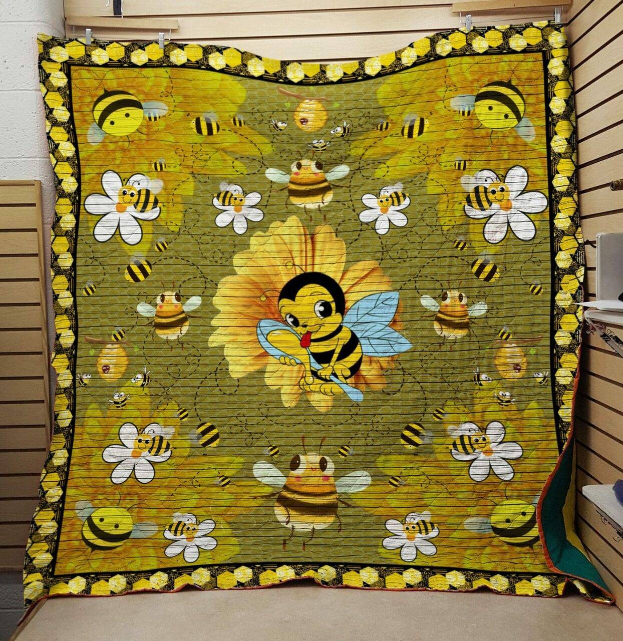 Baby Bee Flower Quilt and Home Decor