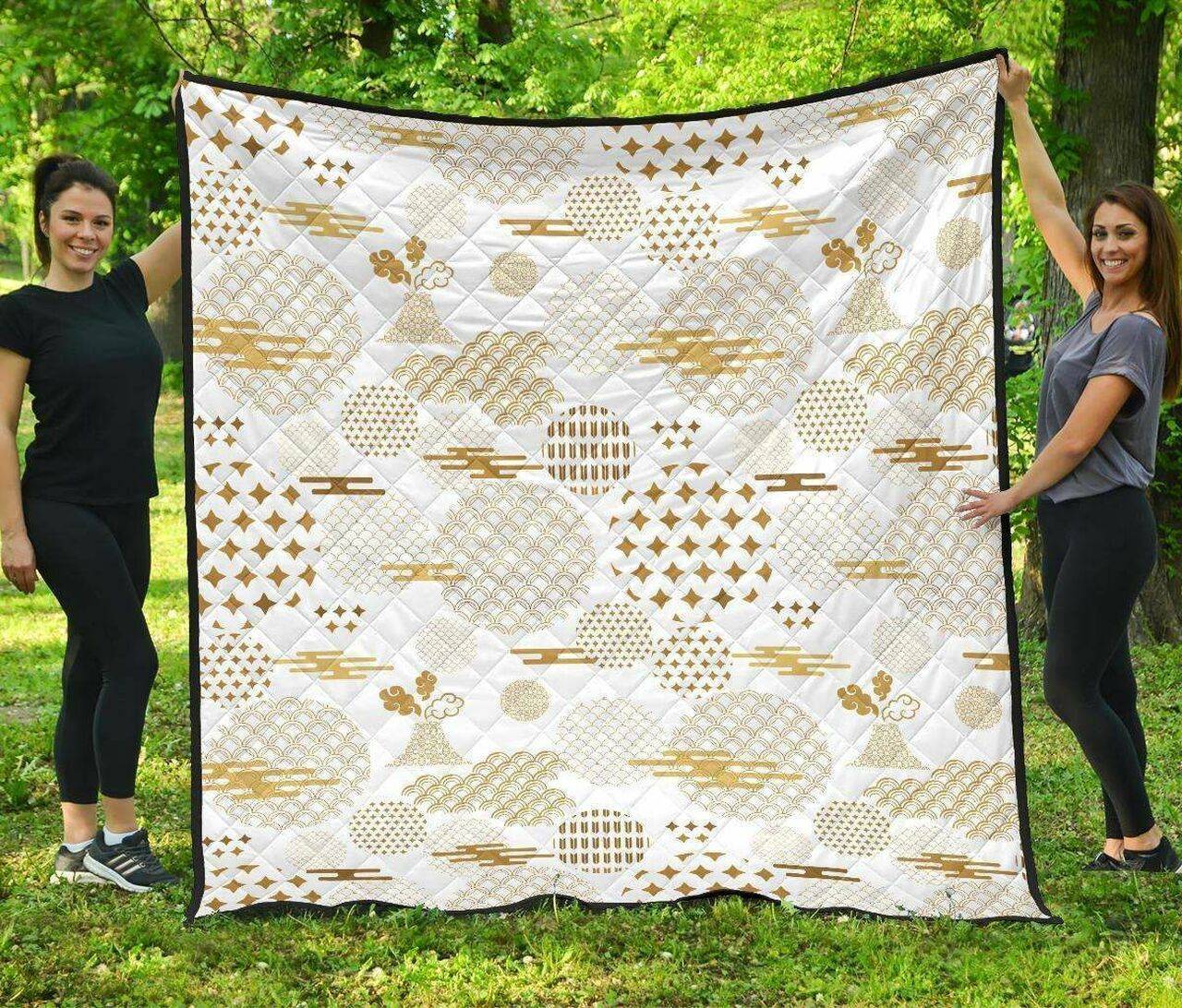 Beautiful Gold Japanese Pattern DHCDHC DT1910 Quilt Blanket and Home Decor