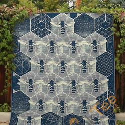 Bee Galaxy Blanket TH2906 Quilt and Home Decor