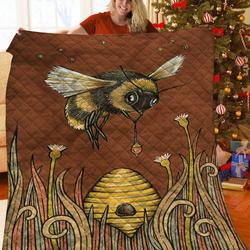 Bee Jfj Quilt Ic and Home Decor
