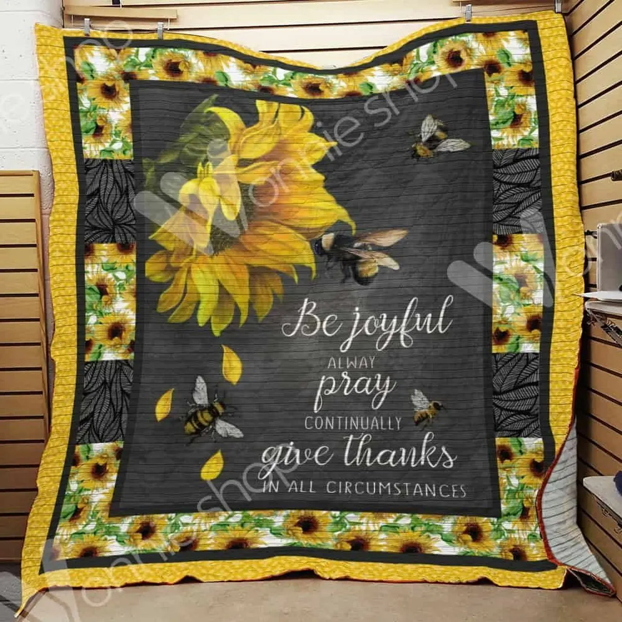 Bee Jfj Quilt Vq and Home Decor
