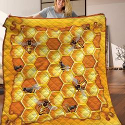 Bee Jfj Quilt Yk and Home Decor