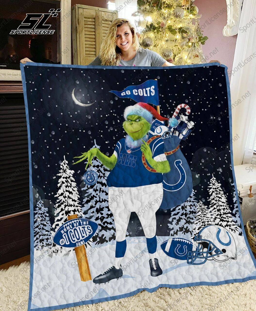 Bl Ic Grinch Santa Quilt Blanket and Home Decor