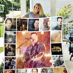 Blake Shelton Singing On The Stage Quilt Blanket Great Customized Blanket Gifts For Birthday Christmas Thanksgiving and Home Decor