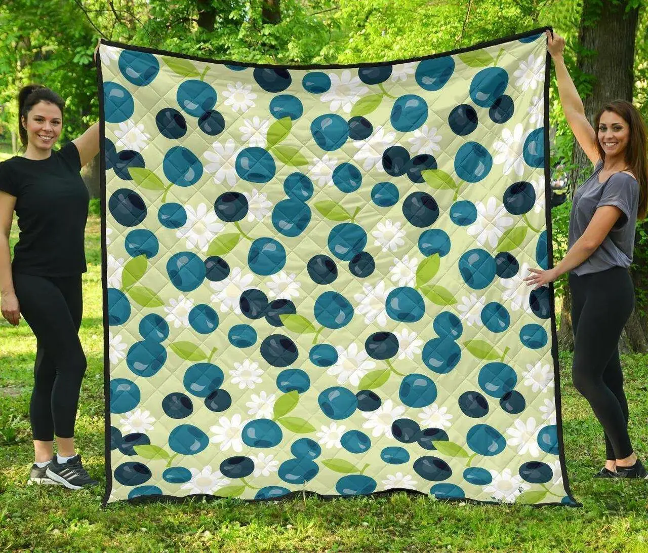 Blueberry Flower Pattern DHCDHC DT1910 Quilt Blanket and Home Decor
