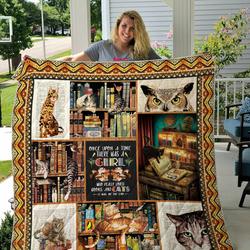 Books And Cats Quilt Blanket and Home Decor