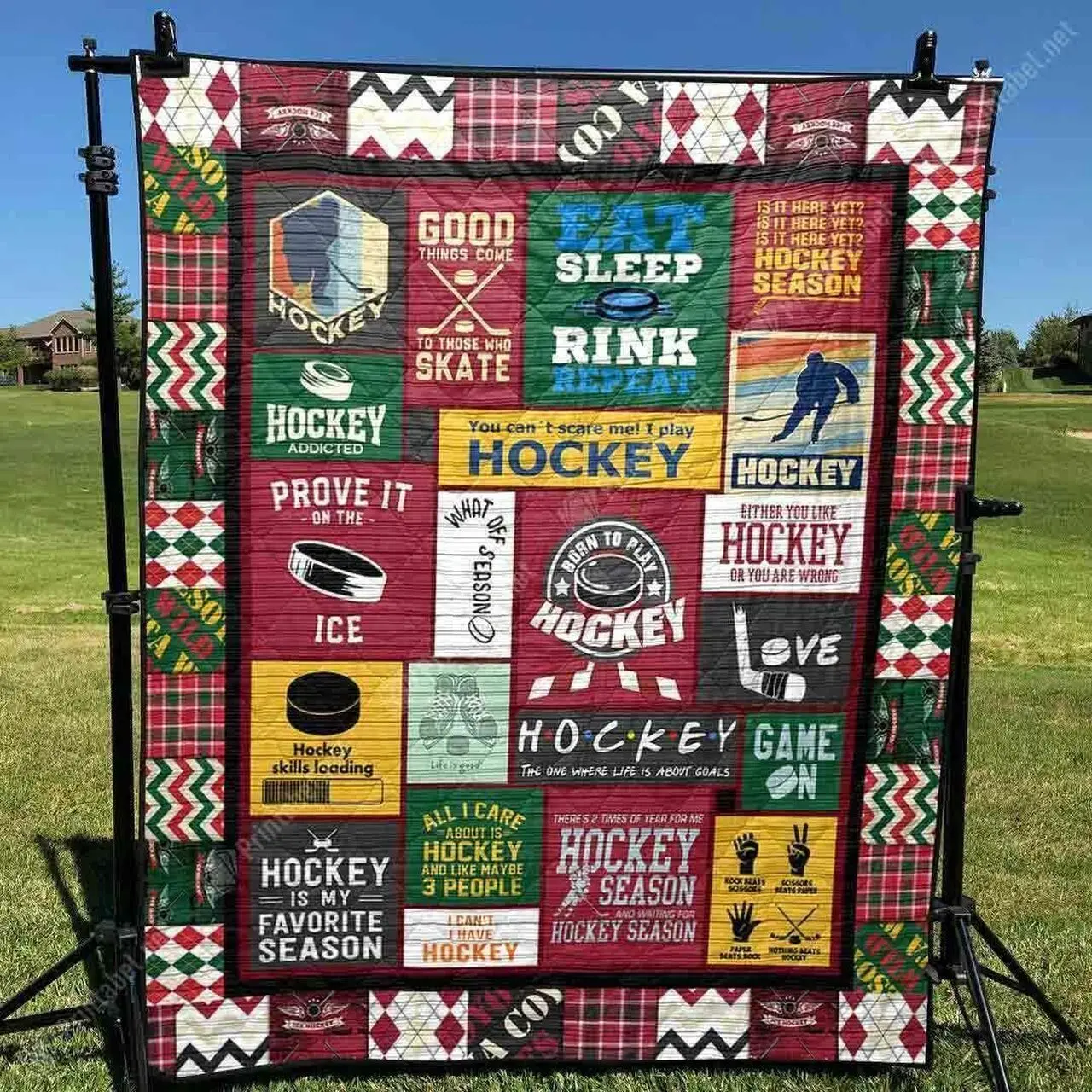 Born To Play Hockey DHCDHC DT0910 Quilt Blanket and Home Decor