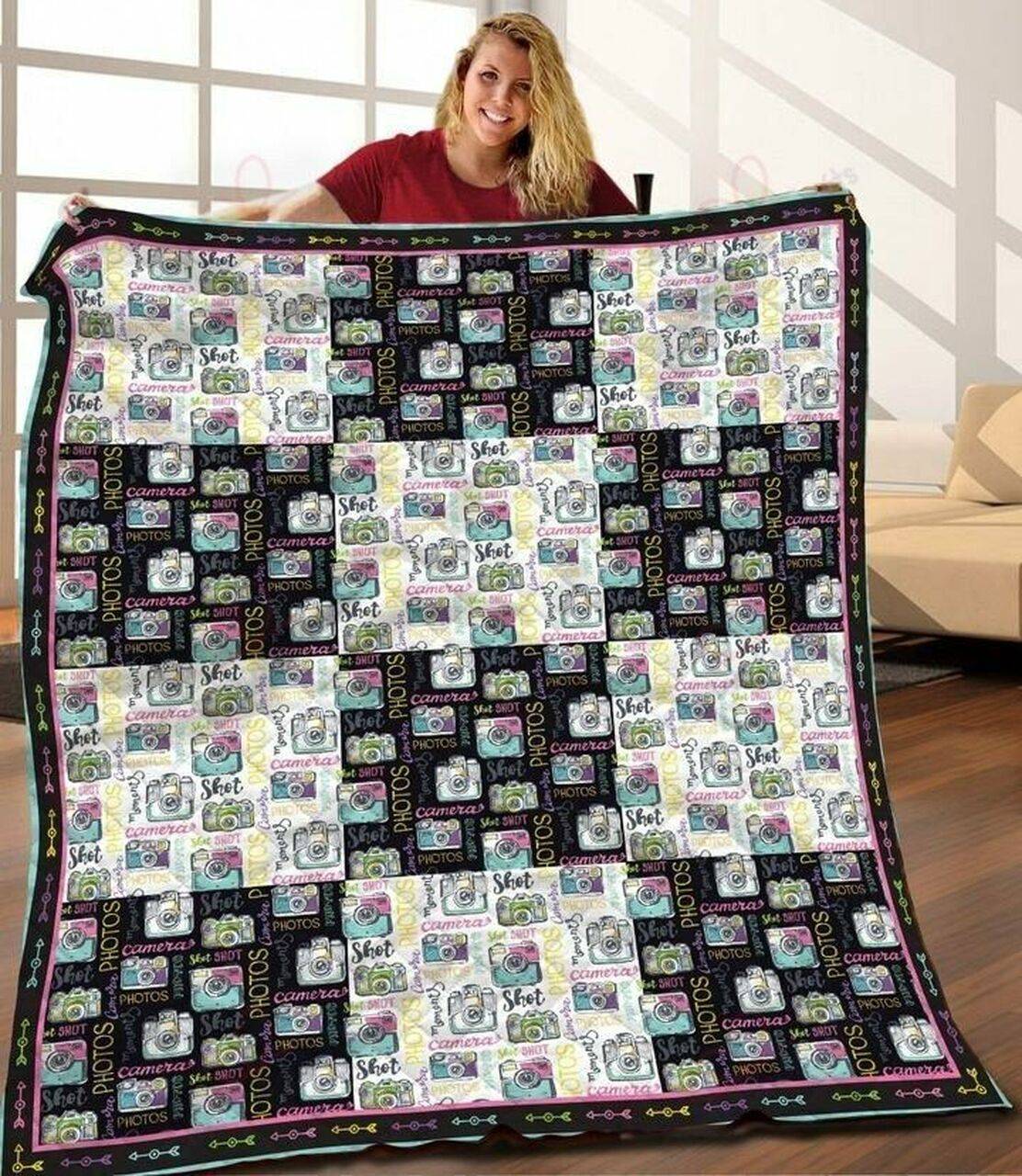 Camera KC2909767CL Quilt Blanket and Home Decor