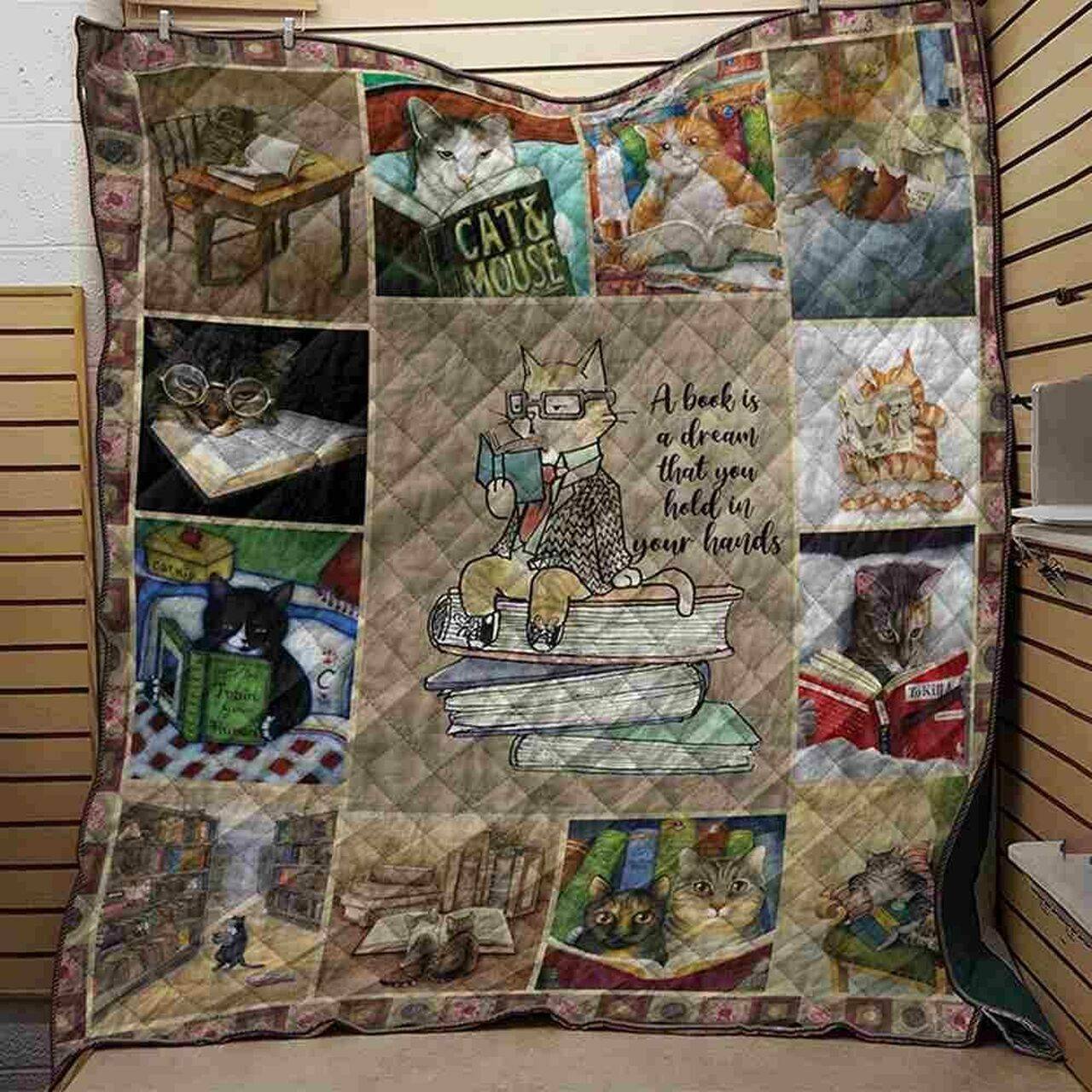 Cat And Book L V1 3D Customized Quilt and Home Decor