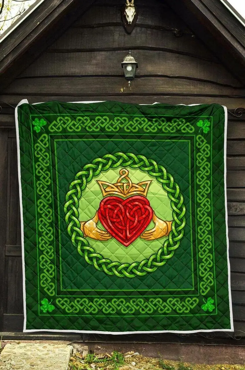 Celtic Ah Quilt Derqxo and Home Decor
