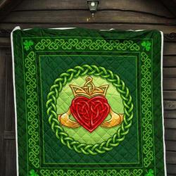 Celtic Ah Quilt Derqxo and Home Decor