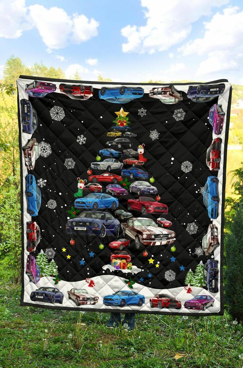 Christmas Dog Premium Quilt Nd and Home Decor