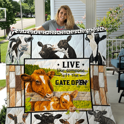 Cow Live Like Someone Left The Gate Open Quilt Blanket Great Customized Blanket Gifts For Birthday Christmas Thanksgiving and Home Decor