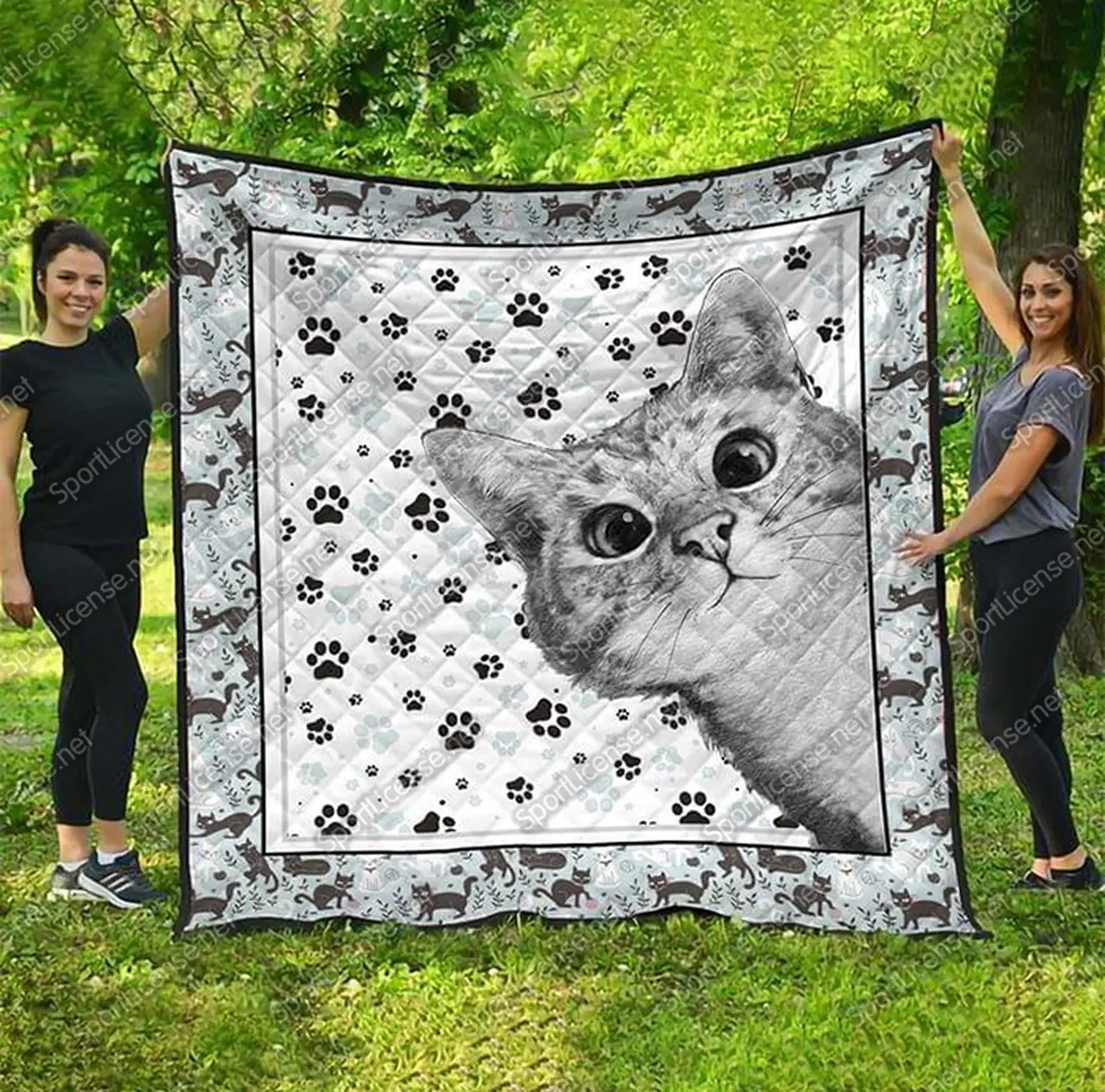 Cute Kitty Quilt Blanket and Home Decor