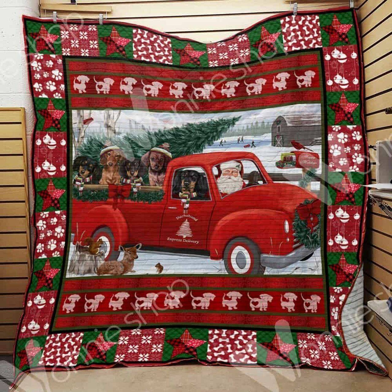 Dachshund Dog Christmas Hur Quilt tz and Home Decor