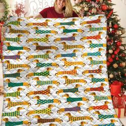 Dachshund Jfj Quilt Scg and Home Decor