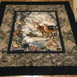 Deer Hur Quilt Cysife and Home Decor